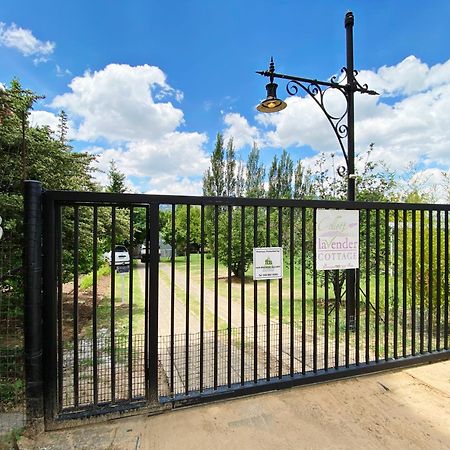 Collett House And Lavender Cottage Кларенс Екстериор снимка