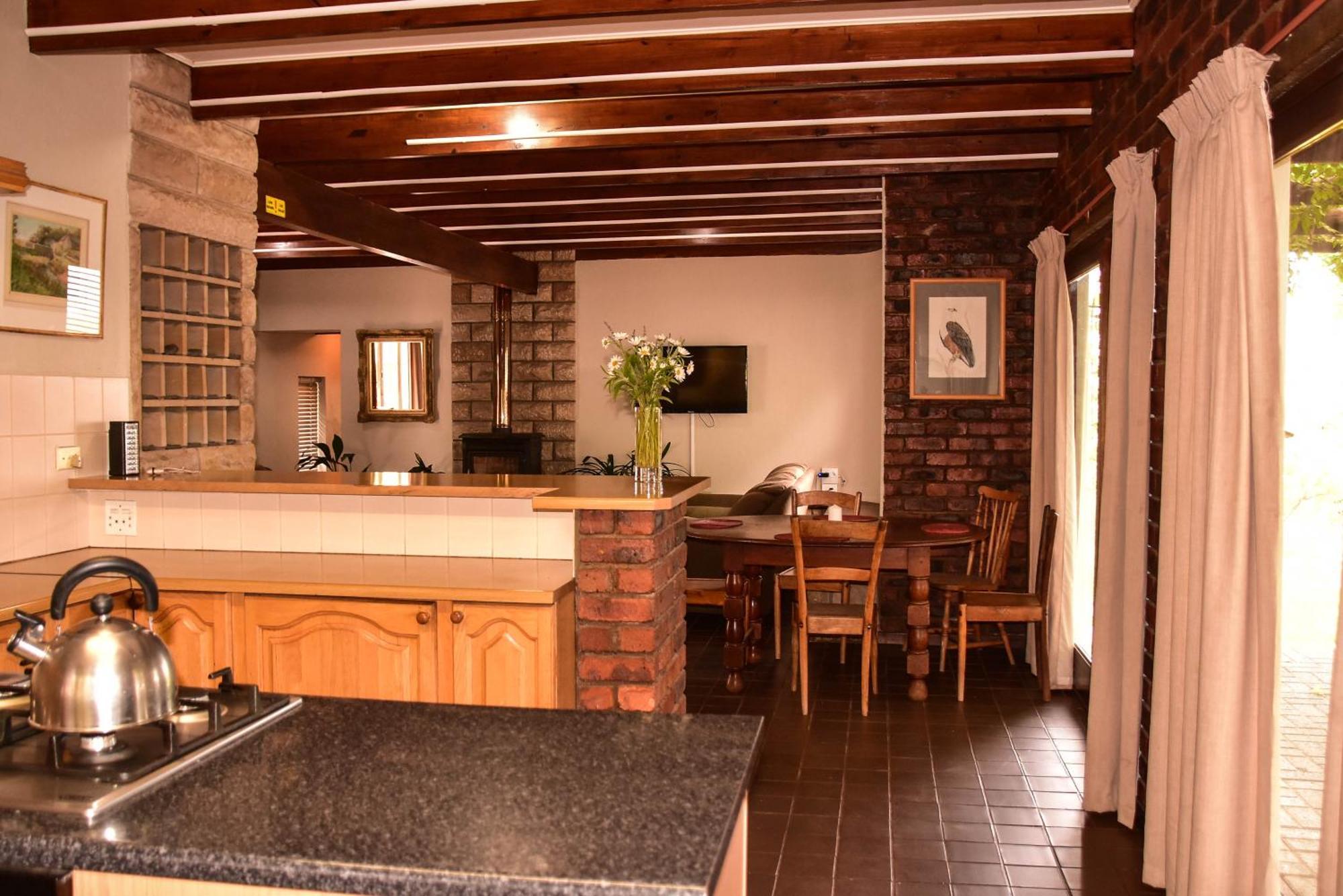 Collett House And Lavender Cottage Кларенс Екстериор снимка